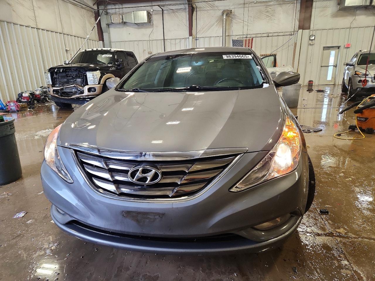 2013 HYUNDAI SONATA