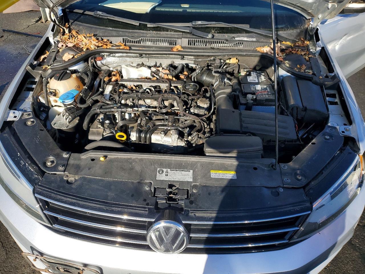 2015 VOLKSWAGEN JETTA