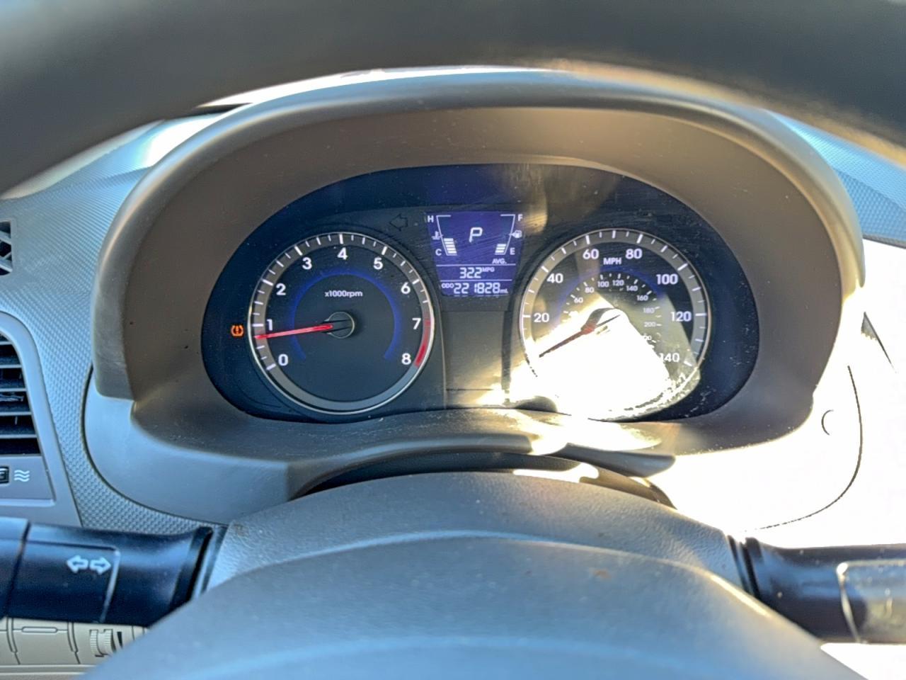 2013 HYUNDAI ACCENT