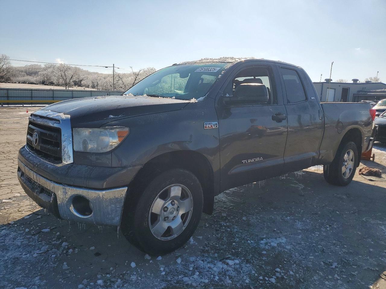 2011 TOYOTA TUNDRA