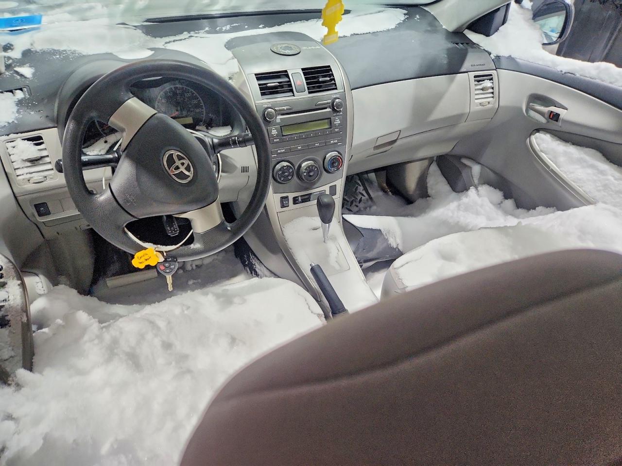 2011 TOYOTA COROLLA