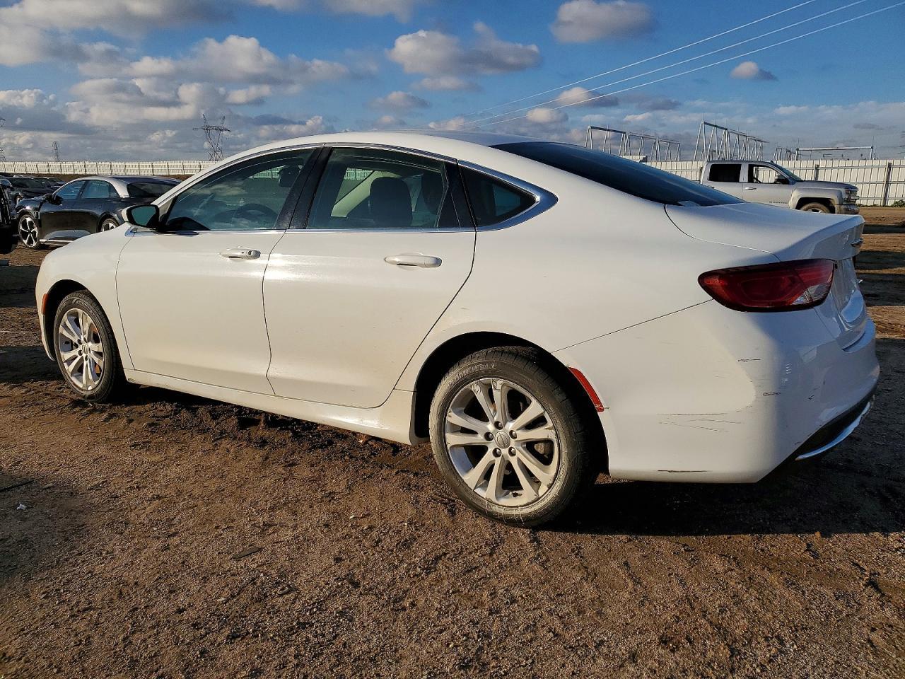 2015 CHRYSLER 200