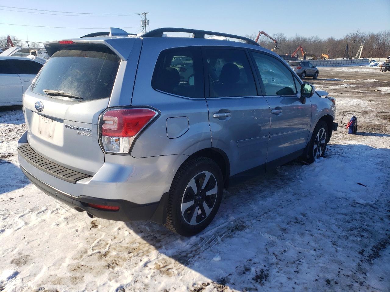 2017 SUBARU FORESTER