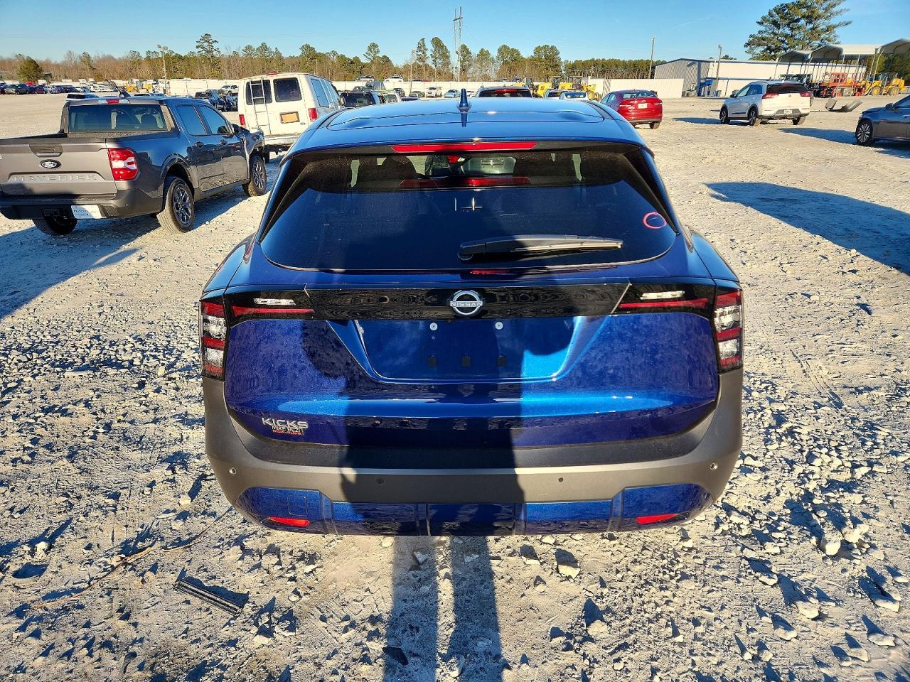 2025 NISSAN KICKS
