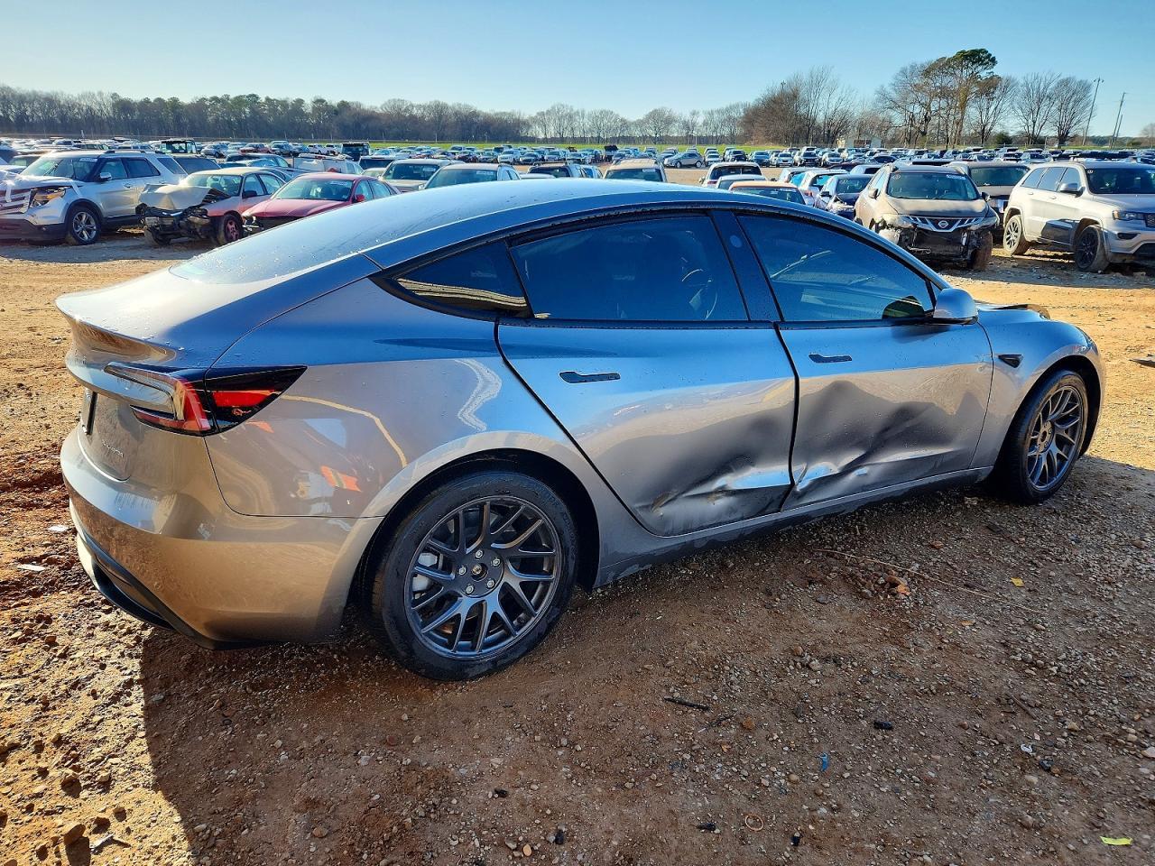 2025 TESLA MODEL 3