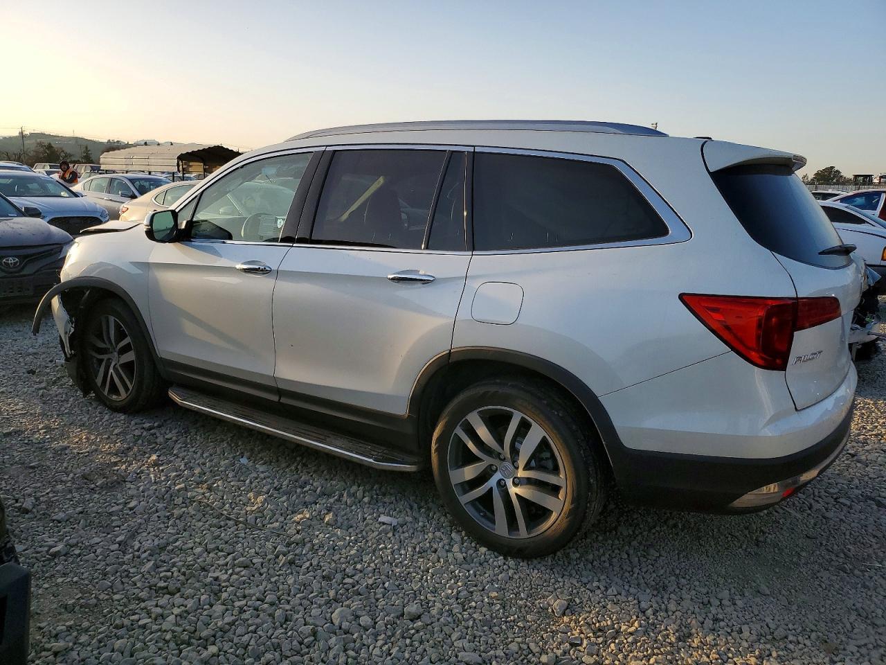 2017 HONDA PILOT