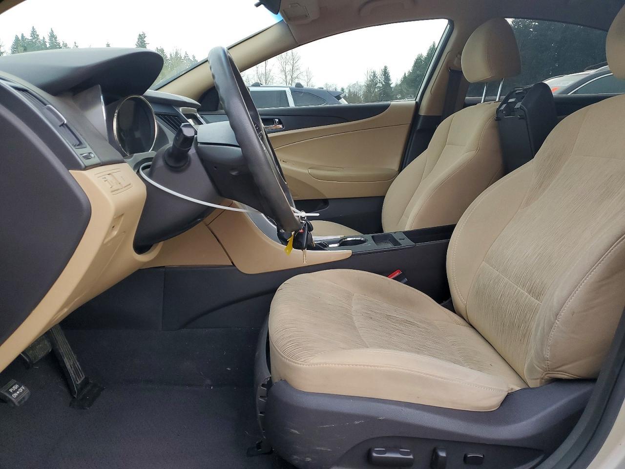 2011 HYUNDAI SONATA
