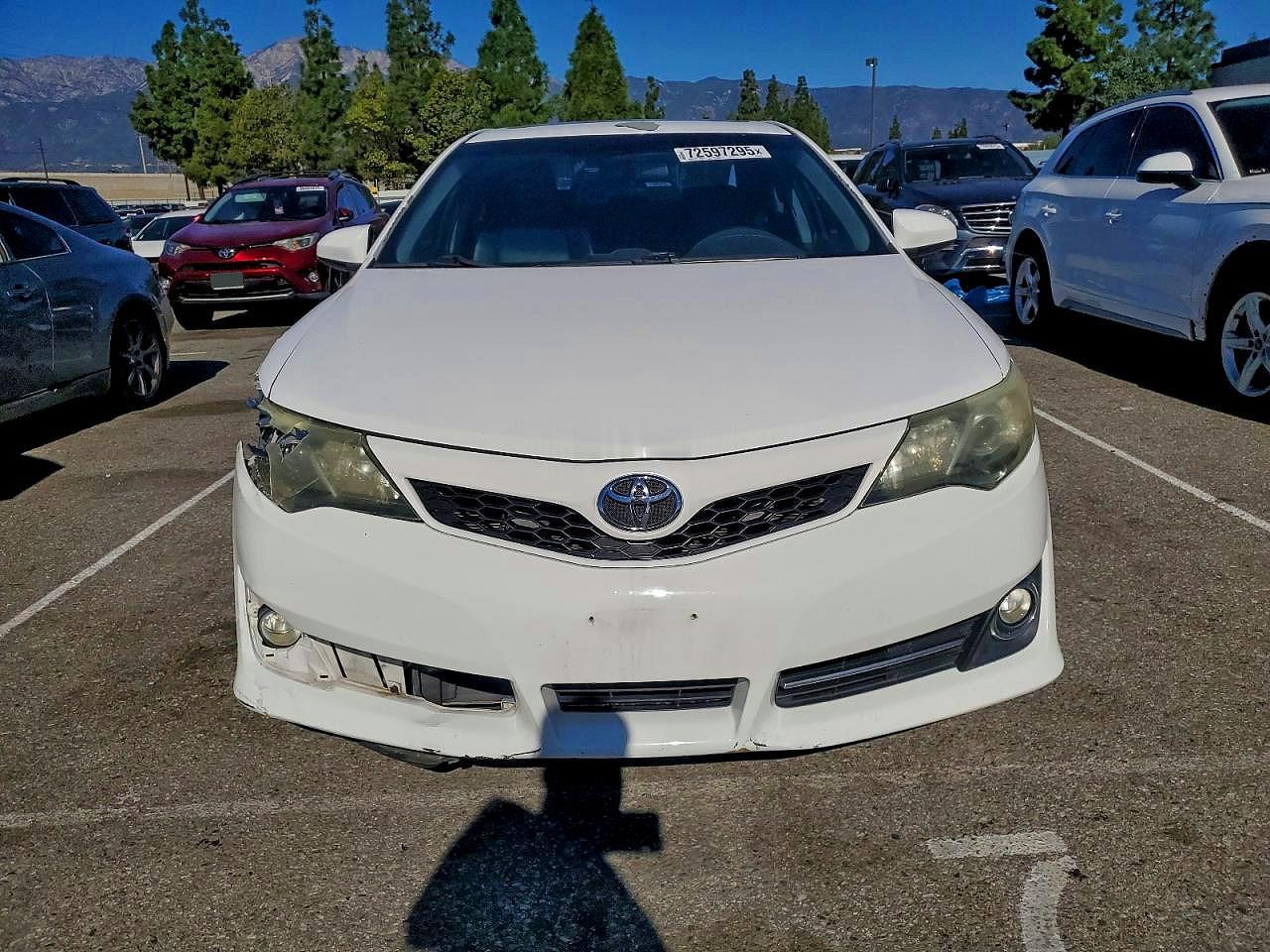 2014 TOYOTA CAMRY