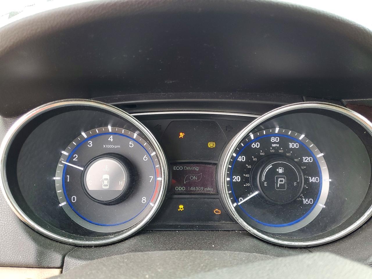 2011 HYUNDAI SONATA
