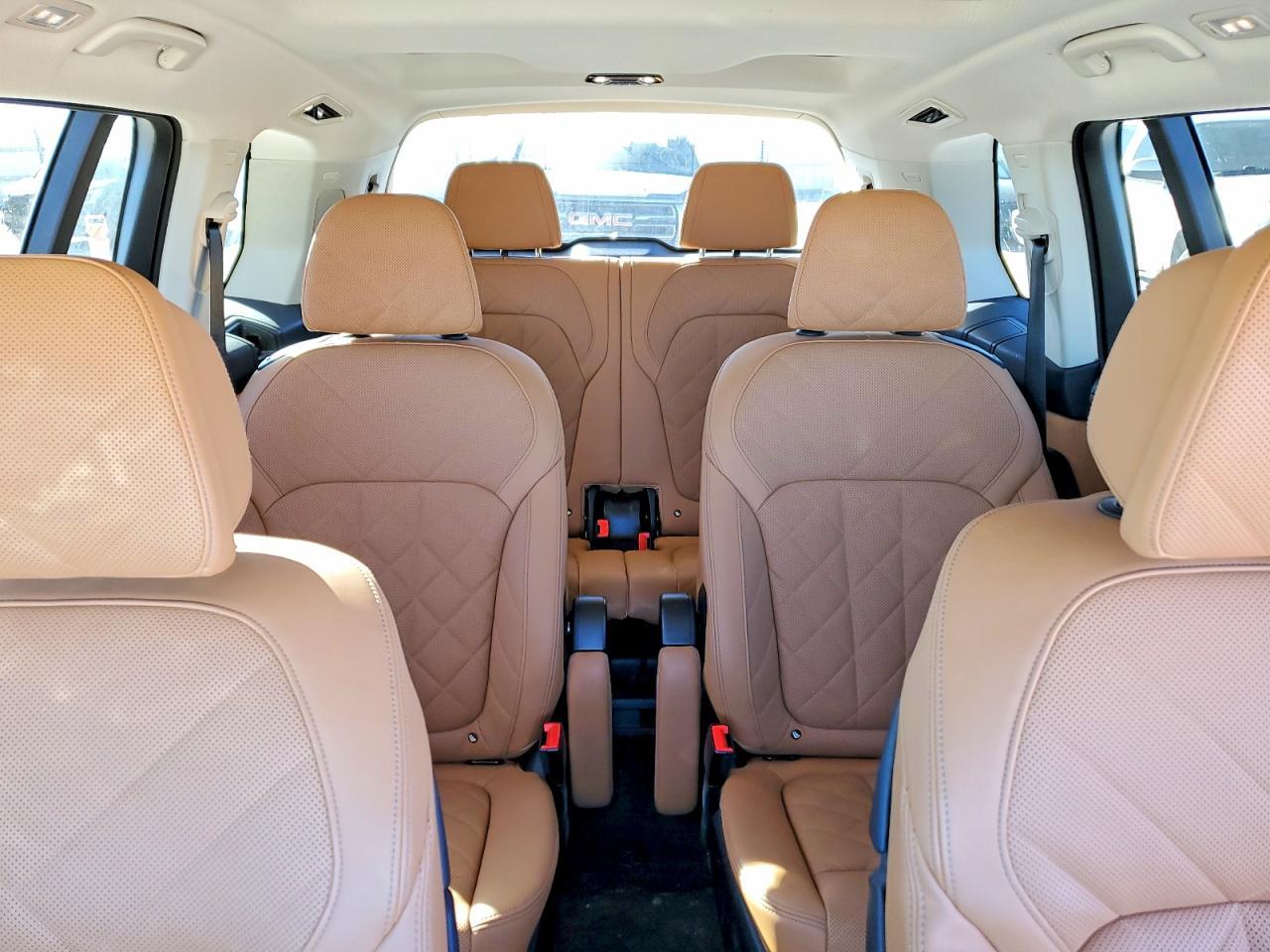 2024 BMW X7