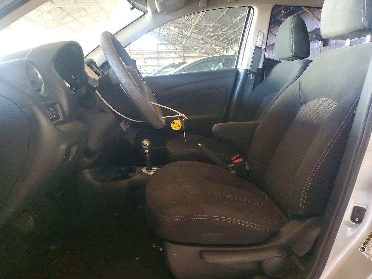 2015 NISSAN VERSA