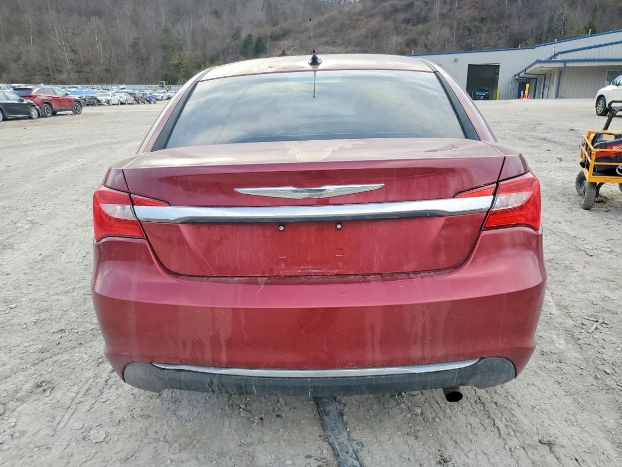 2013 CHRYSLER 200