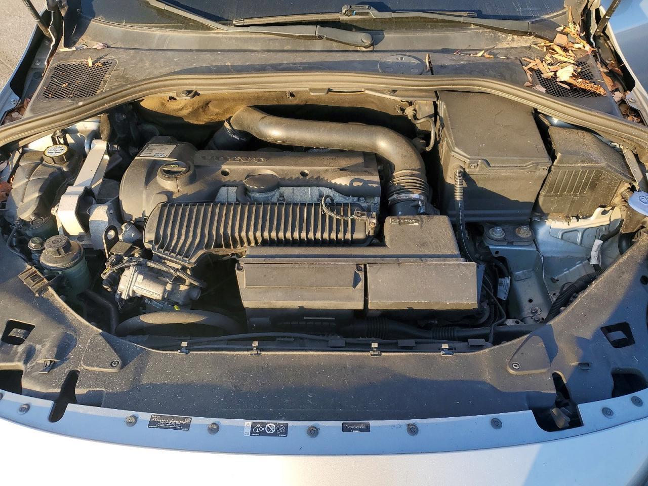2013 VOLVO S60
