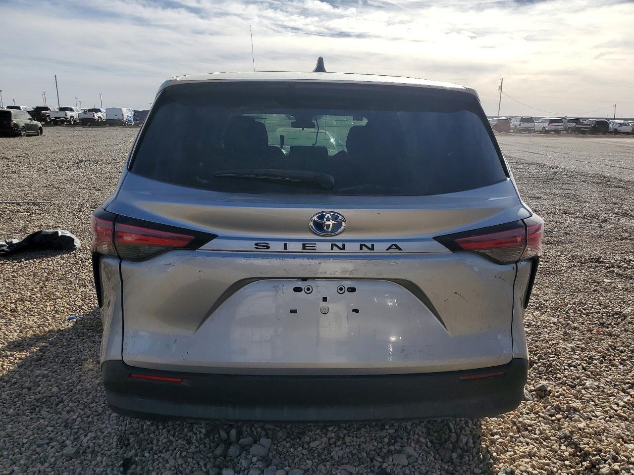 2021 TOYOTA SIENNA