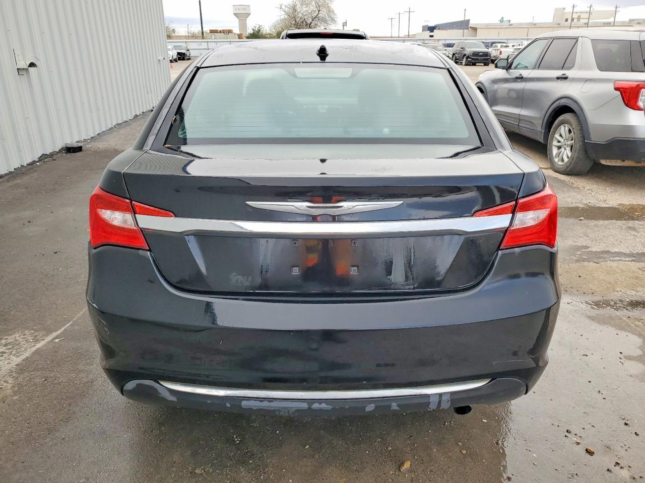 2013 CHRYSLER 200