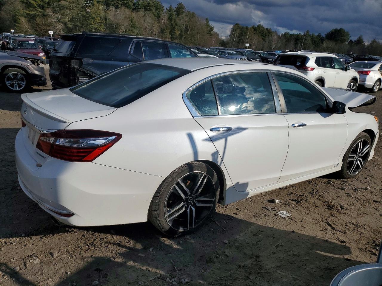 2016 HONDA ACCORD