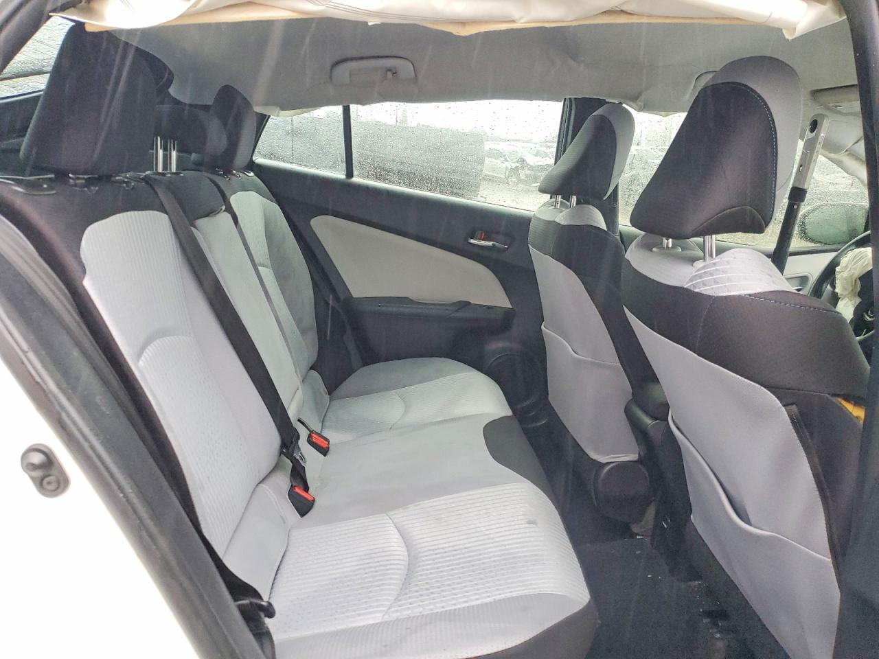 2018 TOYOTA PRIUS