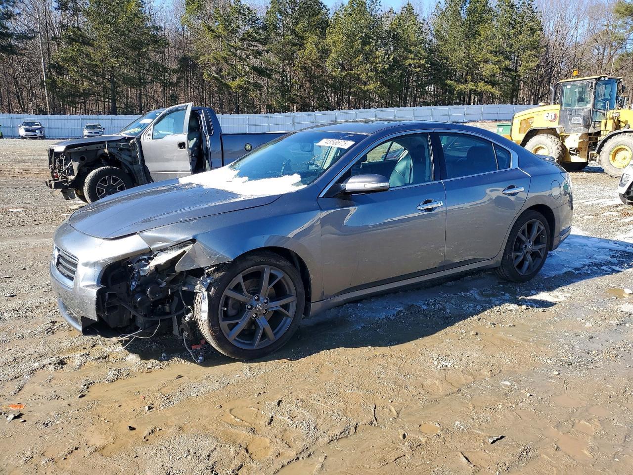 2014 NISSAN Maxima