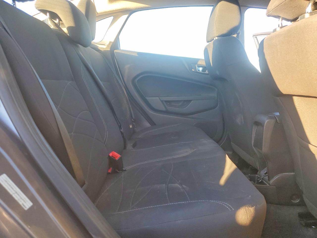 2014 FORD Fiesta