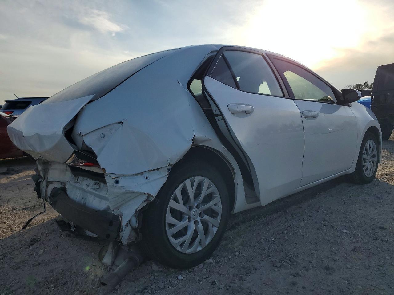 2019 TOYOTA COROLLA