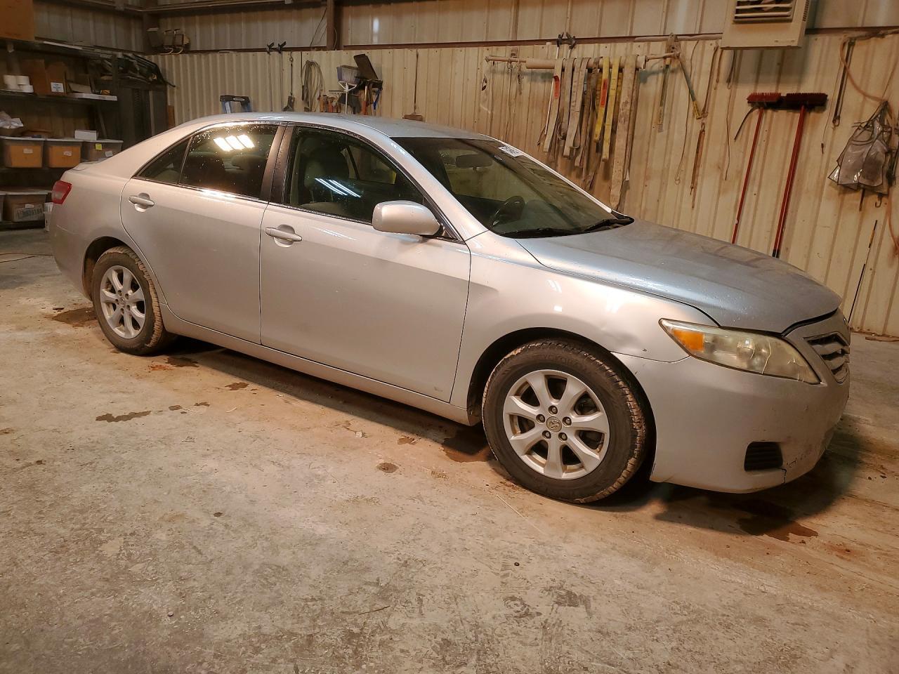 2011 TOYOTA CAMRY