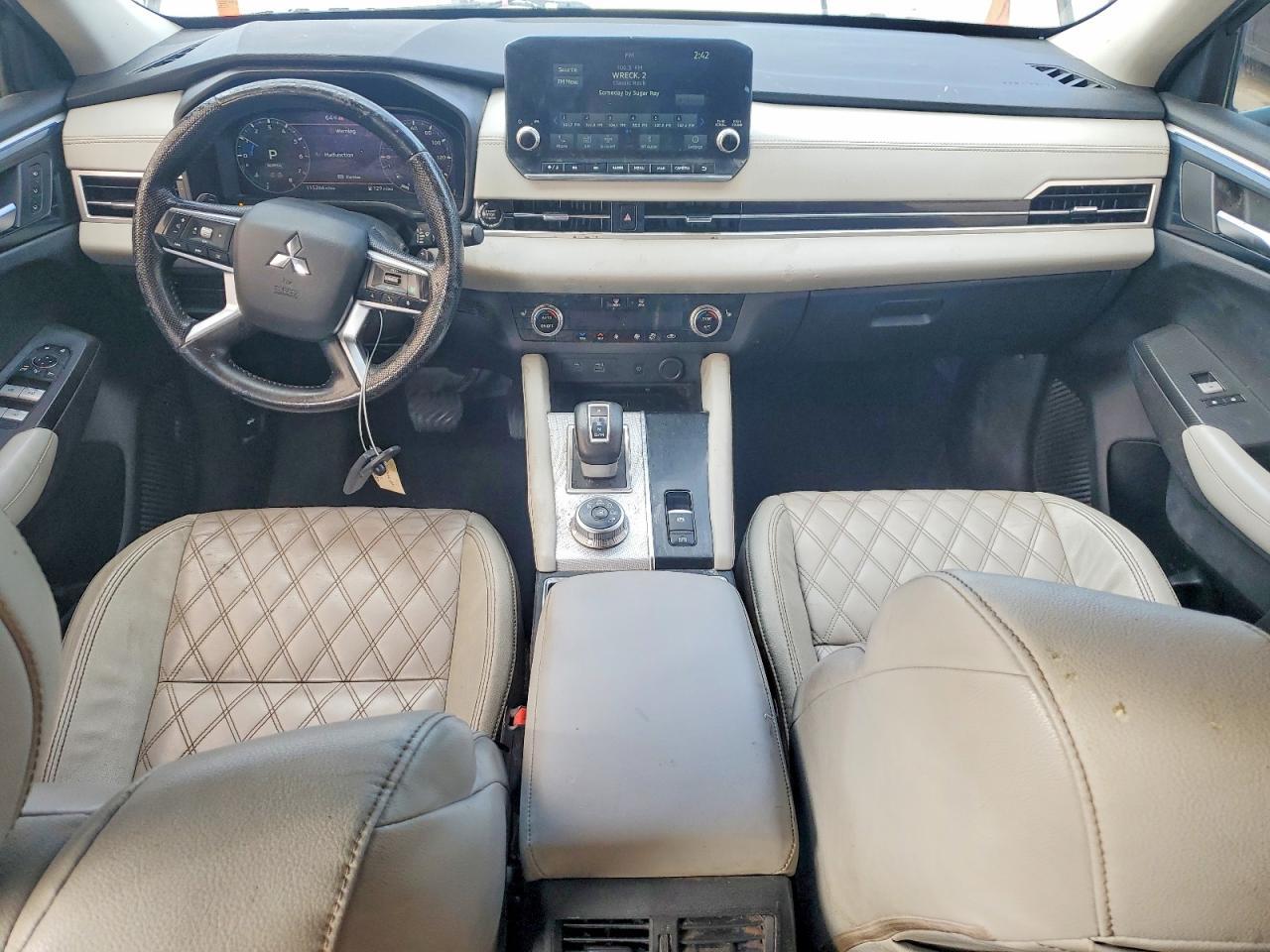 2022 MITSUBISHI outlander