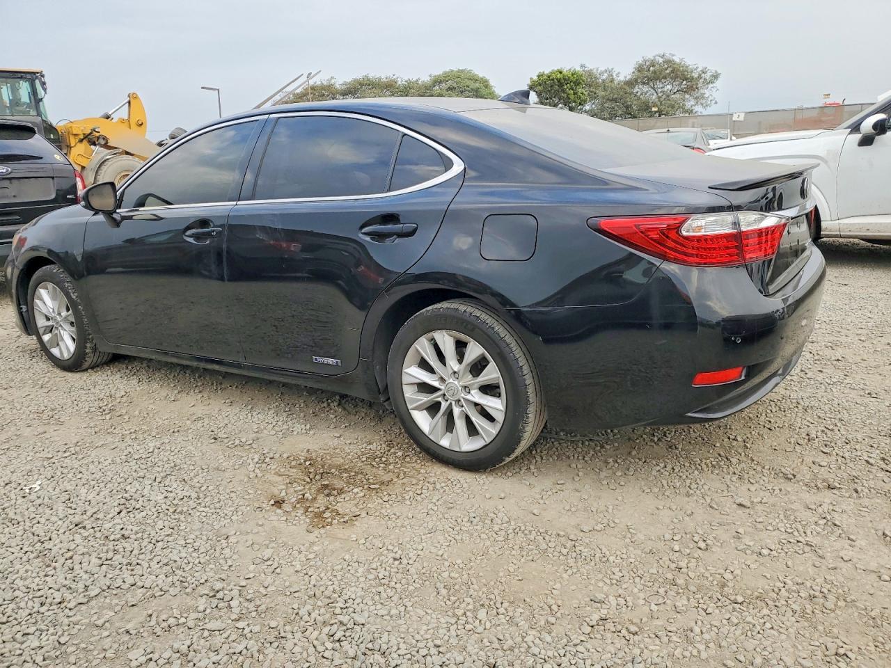 2015 LEXUS ES 300H
