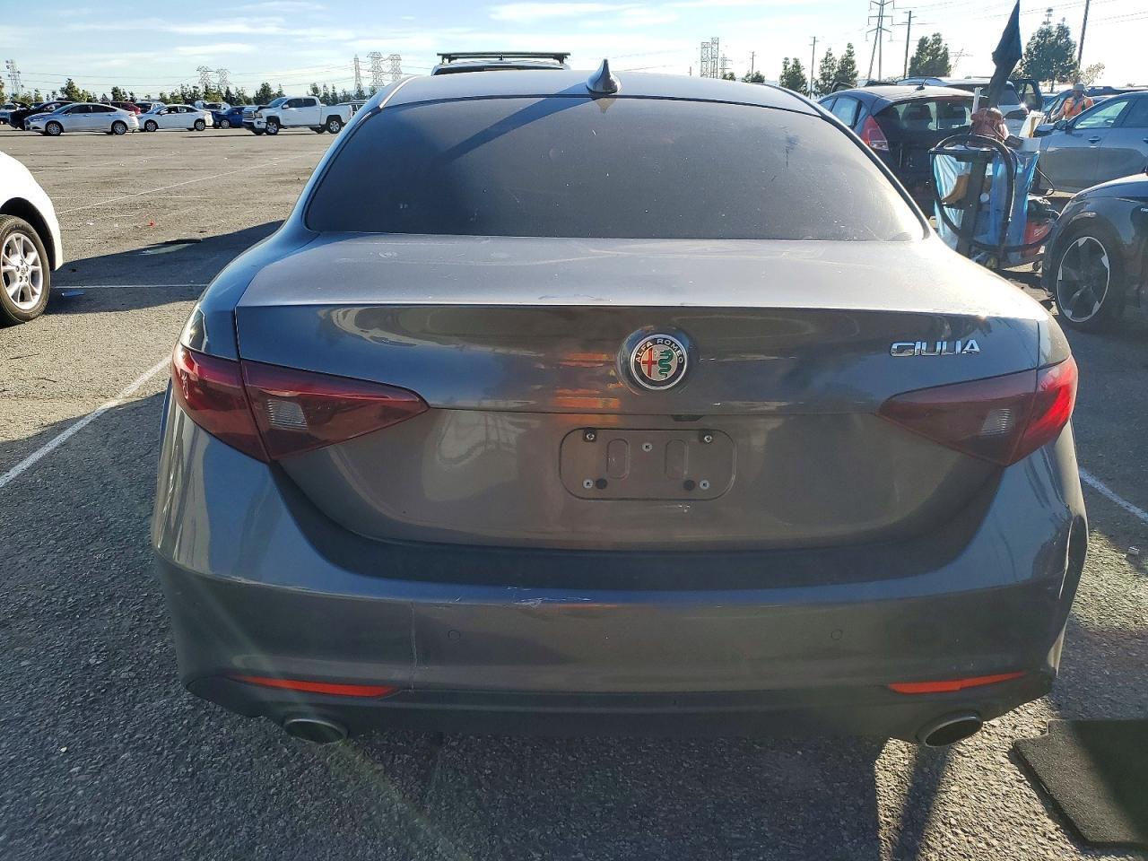 2017 ALFA ROMEO Giulia