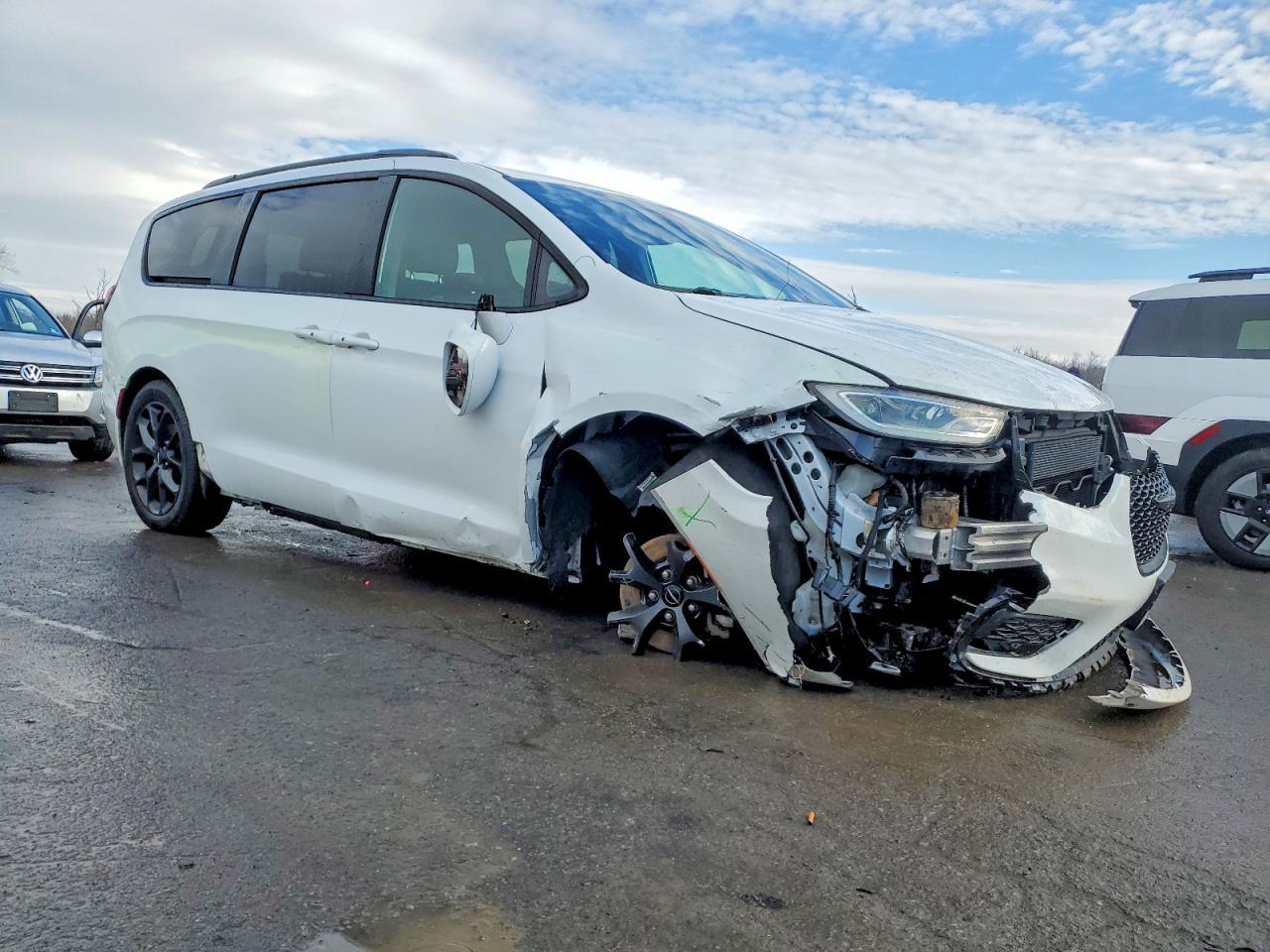 2021 CHRYSLER Pacifica