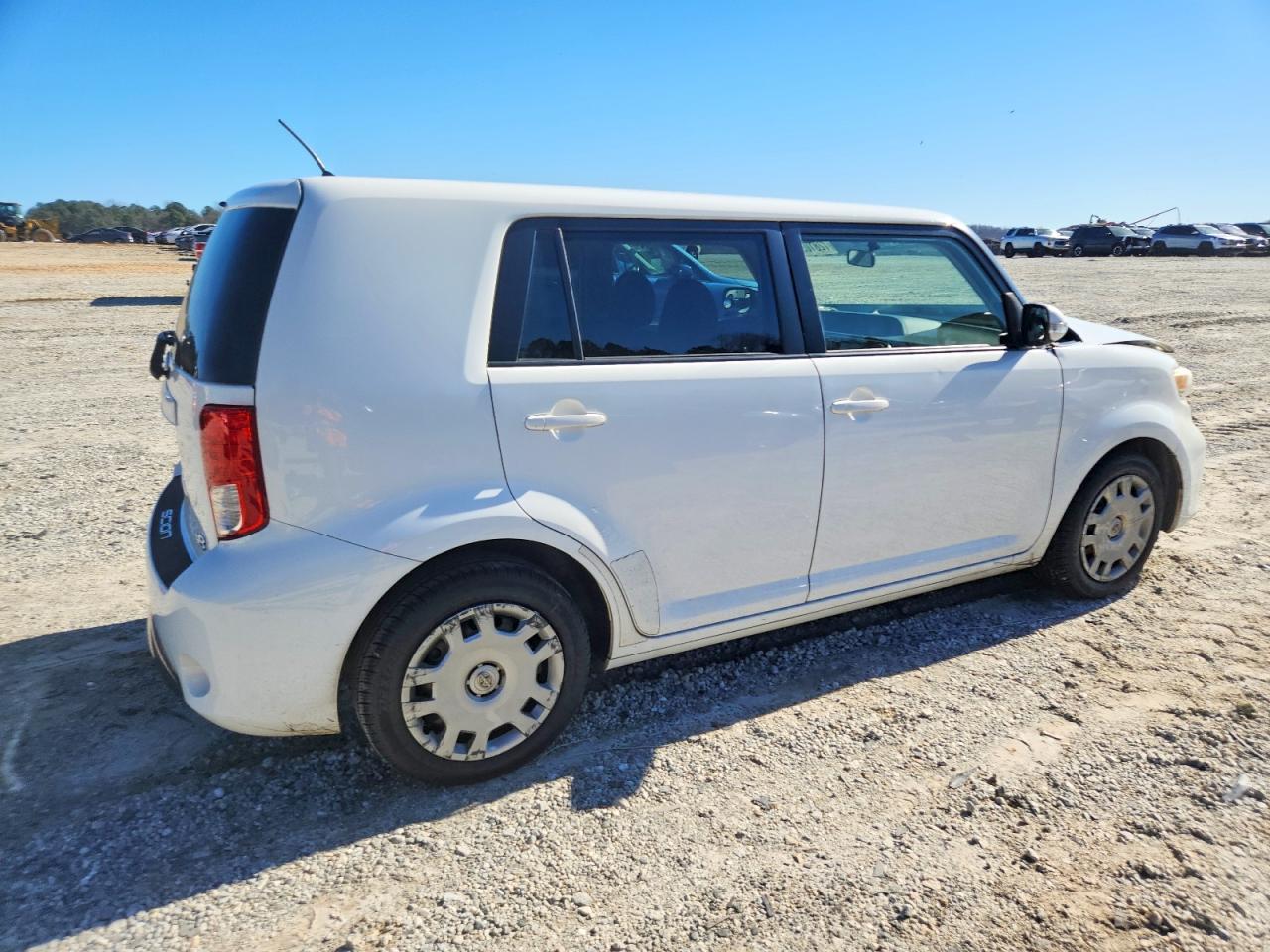 2015 TOYOTA SCION