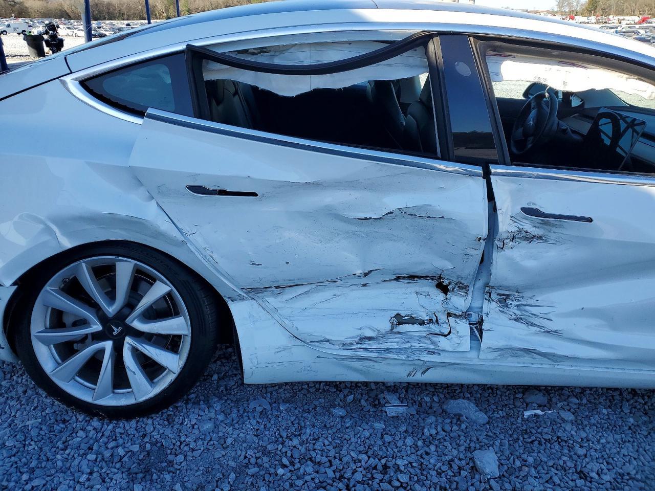 2019 TESLA MODEL 3