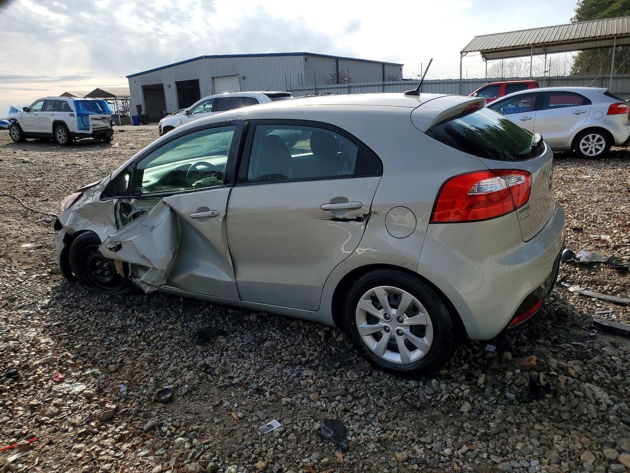 2013 KIA RIO