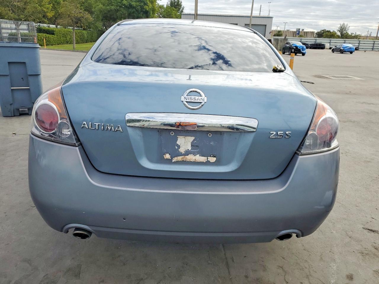 2010 NISSAN ALTIMA
