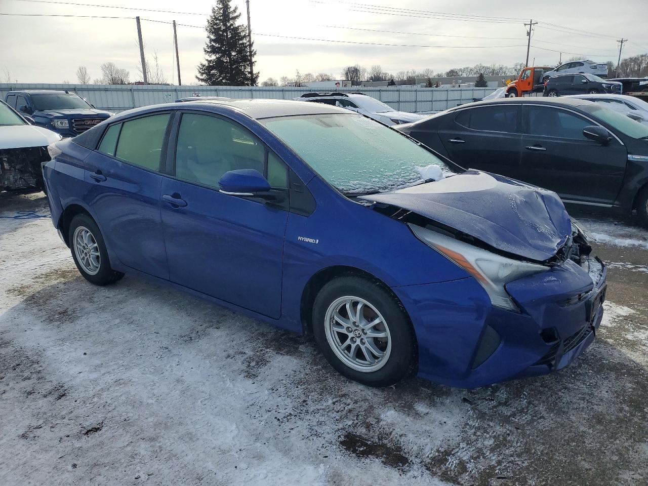 2016 TOYOTA PRIUS