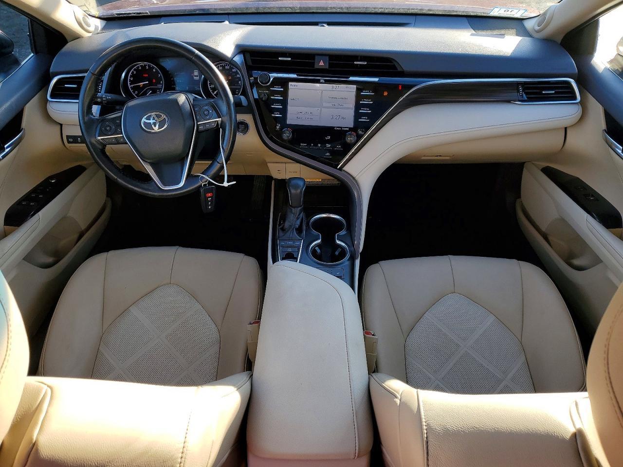 2018 TOYOTA CAMRY