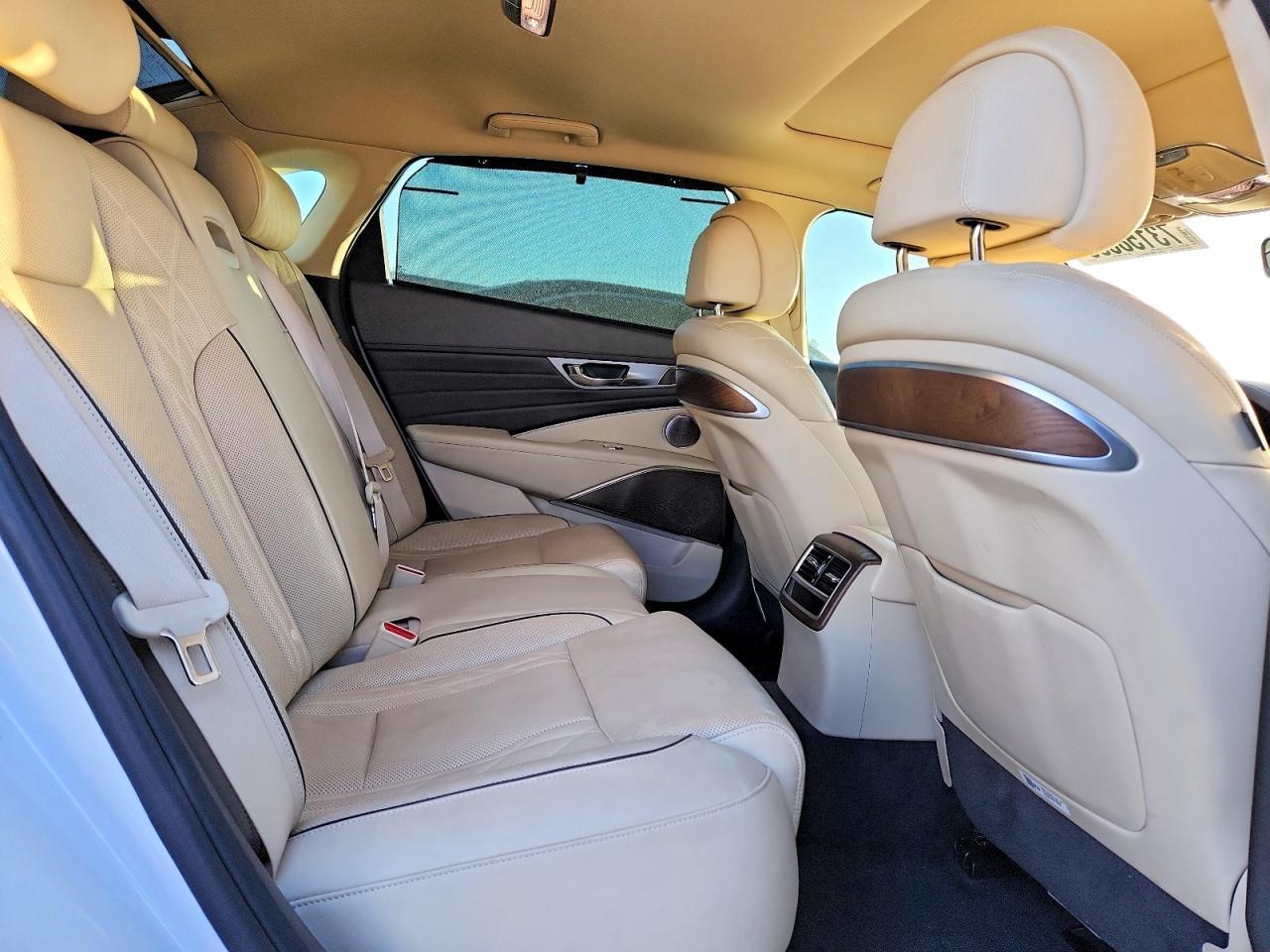 2019 KIA K900
