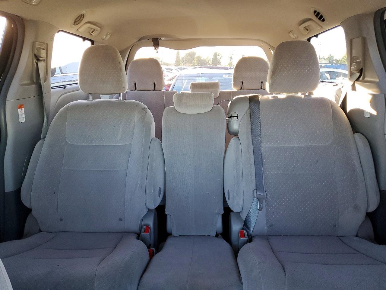 2015 TOYOTA SIENNA