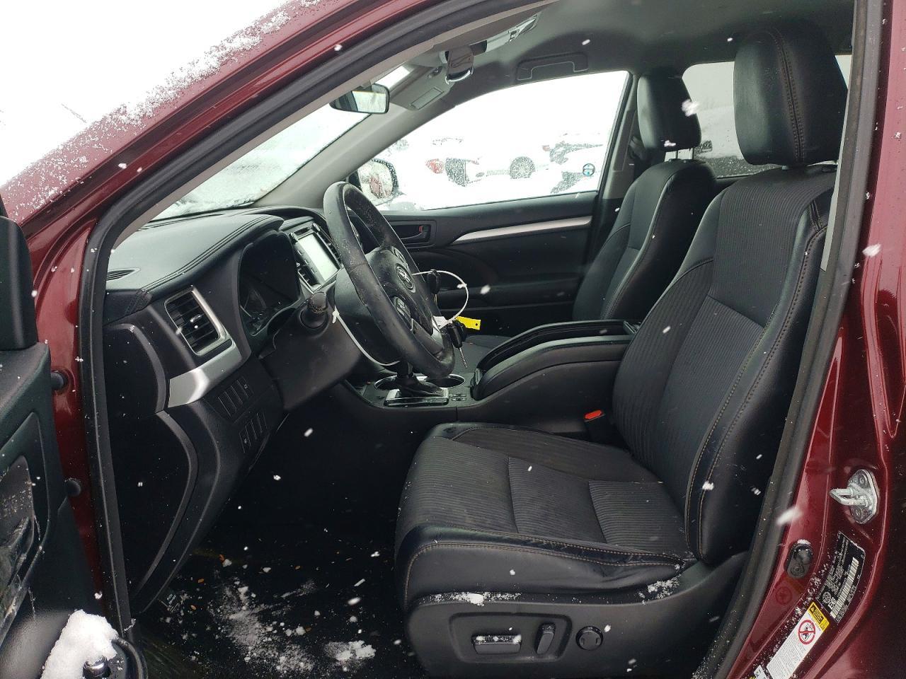 2016 TOYOTA HIGHLANDER