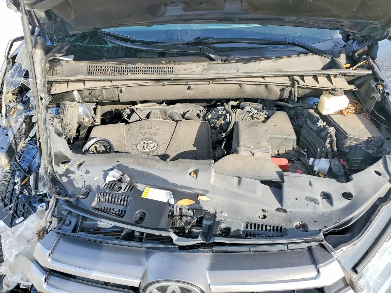 2019 TOYOTA HIGHLANDER