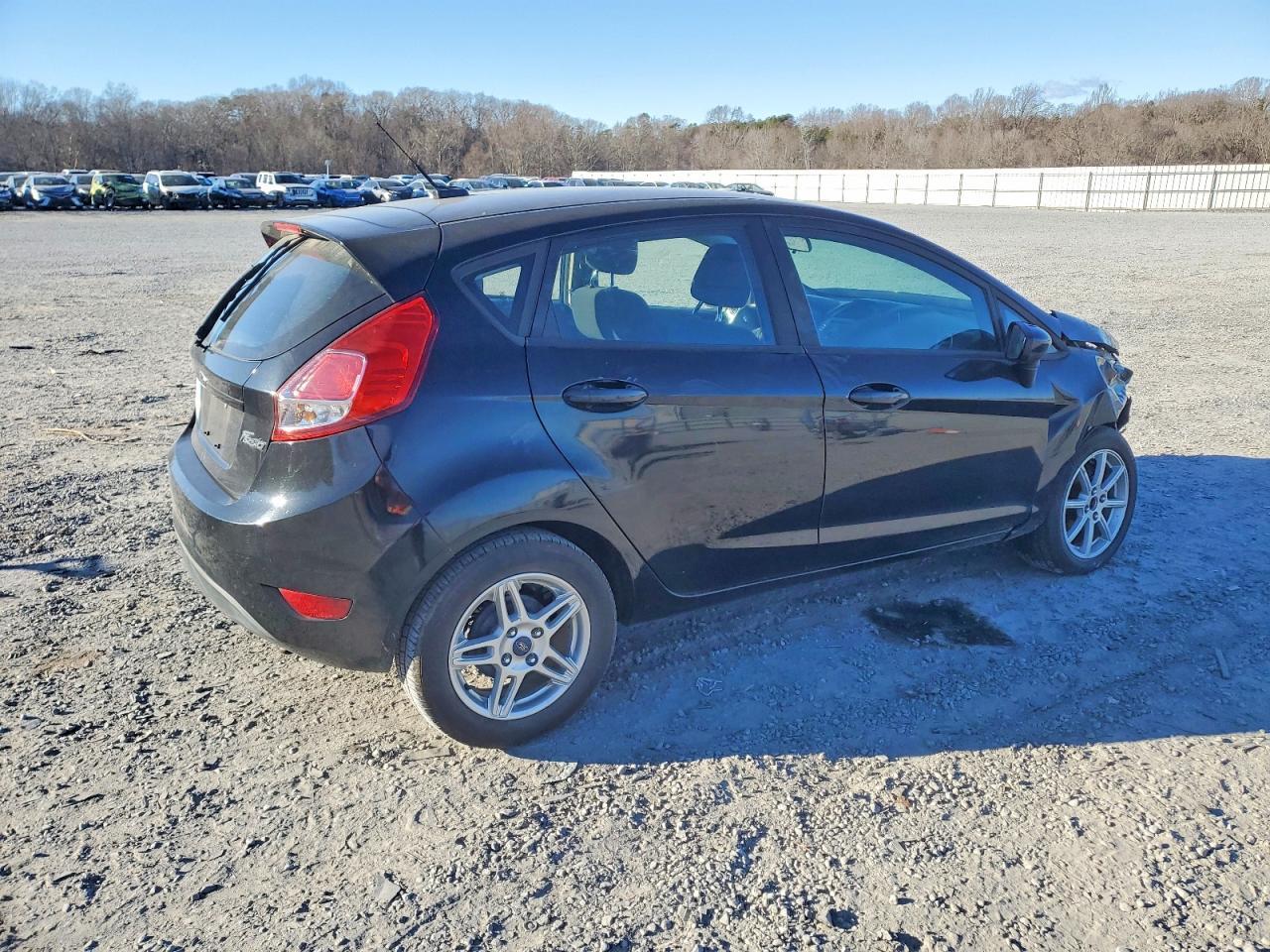 2017 FORD Fiesta