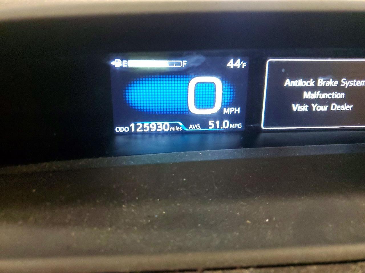 2016 TOYOTA PRIUS