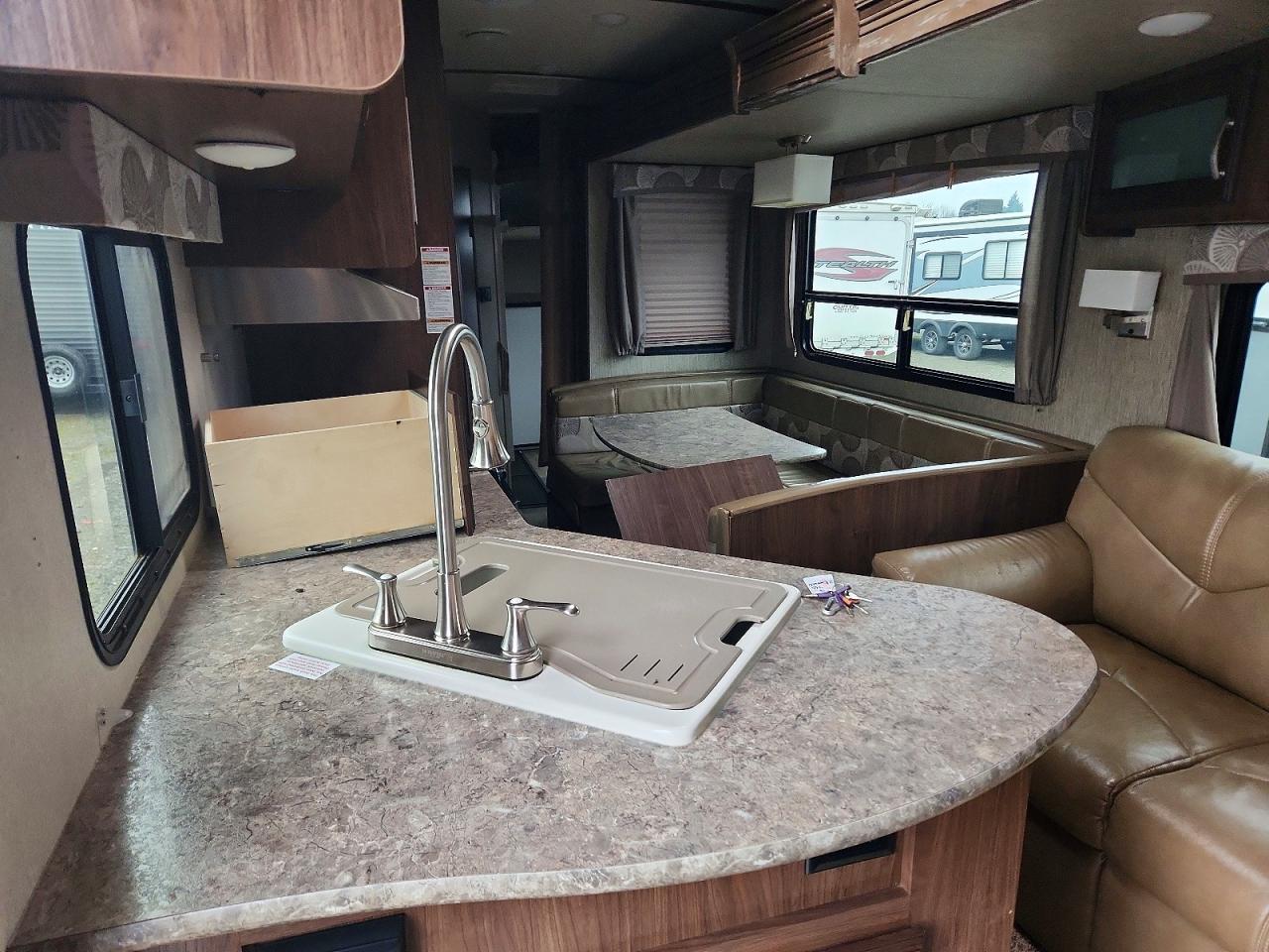 2016 DUTCHMAN Denali Rv