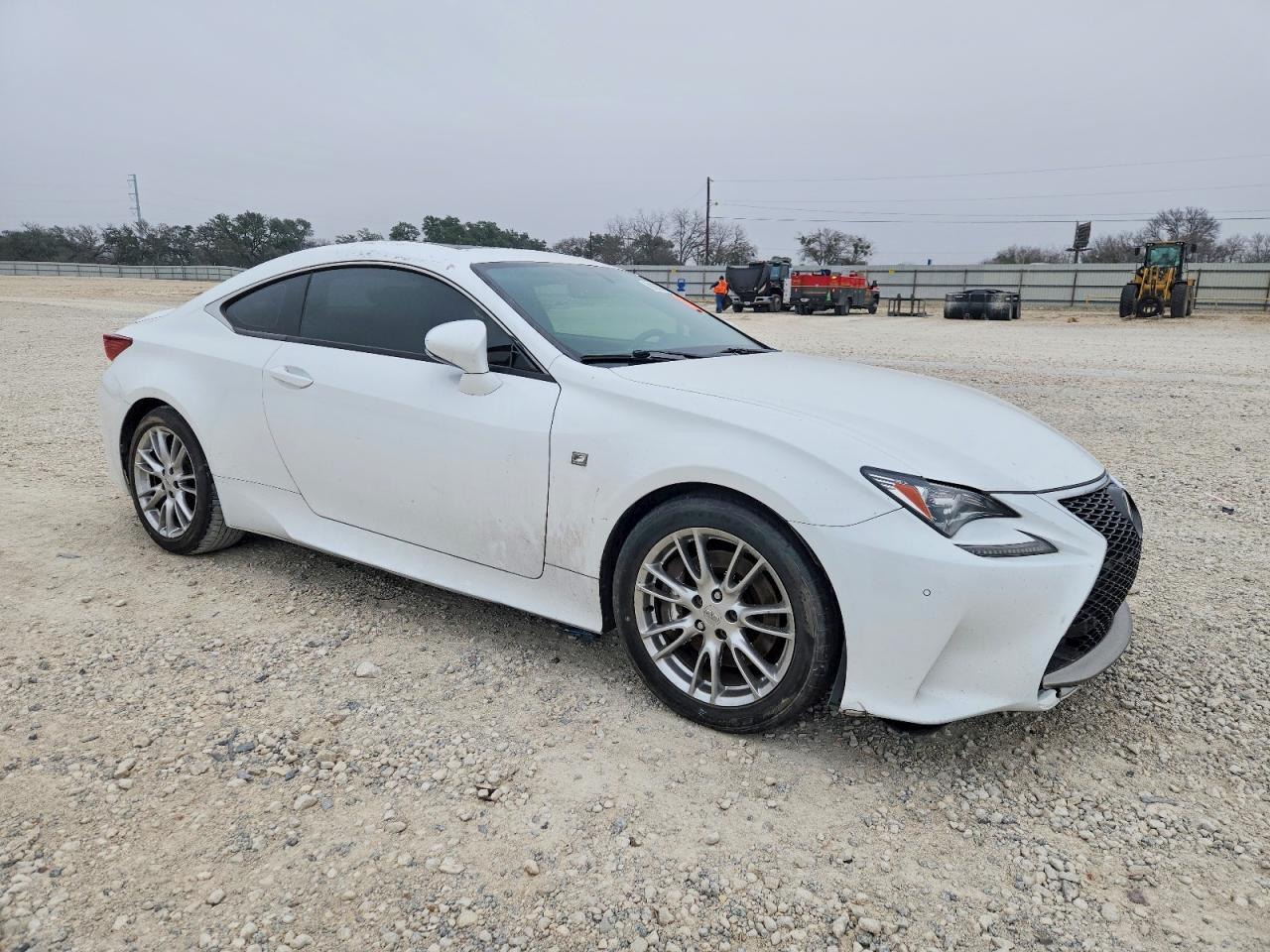 2017 LEXUS RC 200t