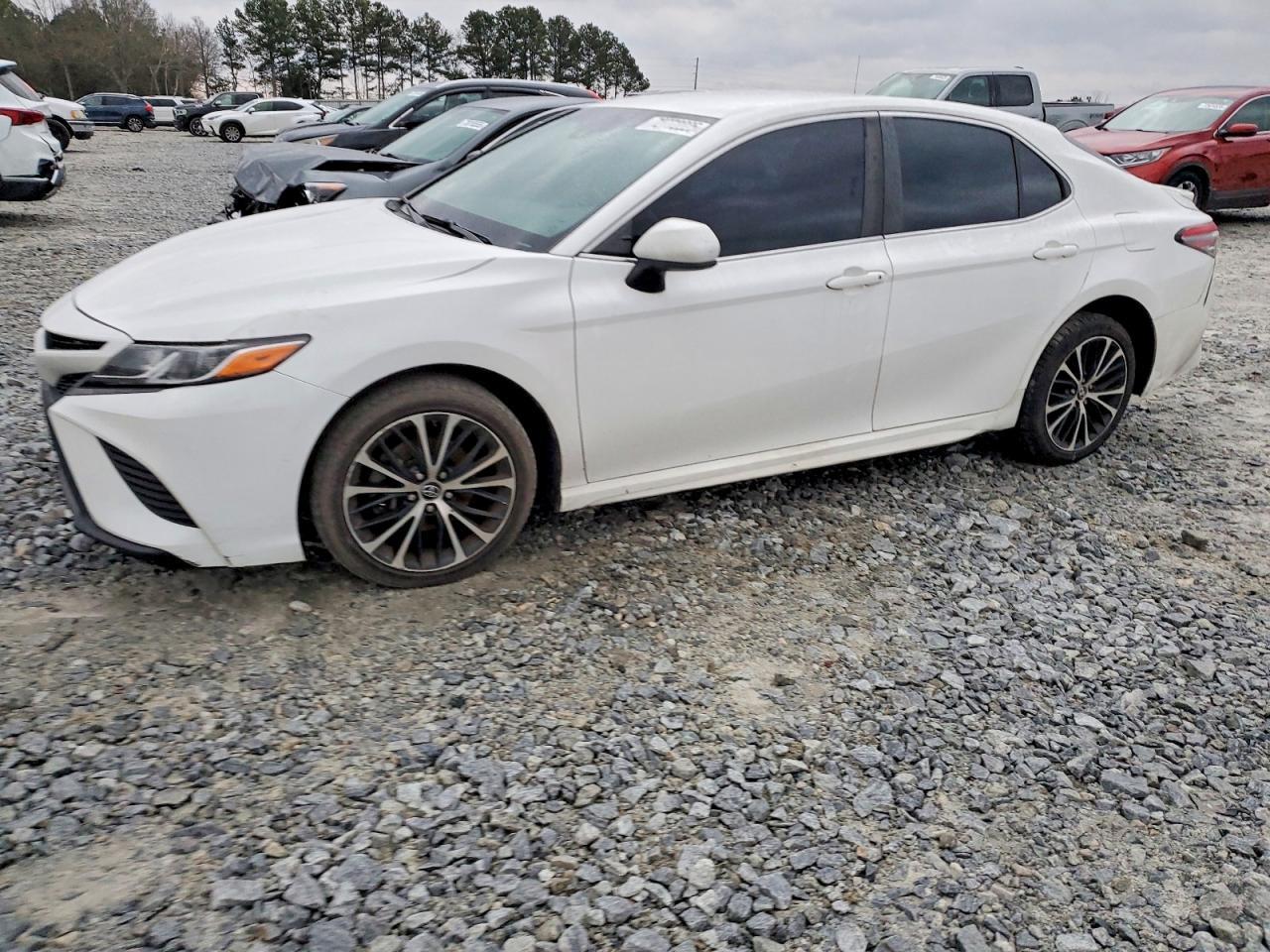 2018 TOYOTA CAMRY