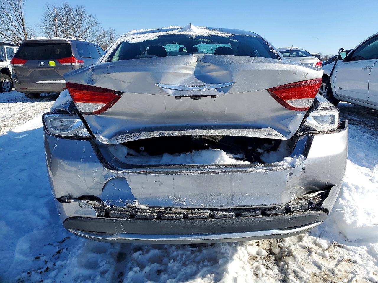 2016 CHRYSLER 200