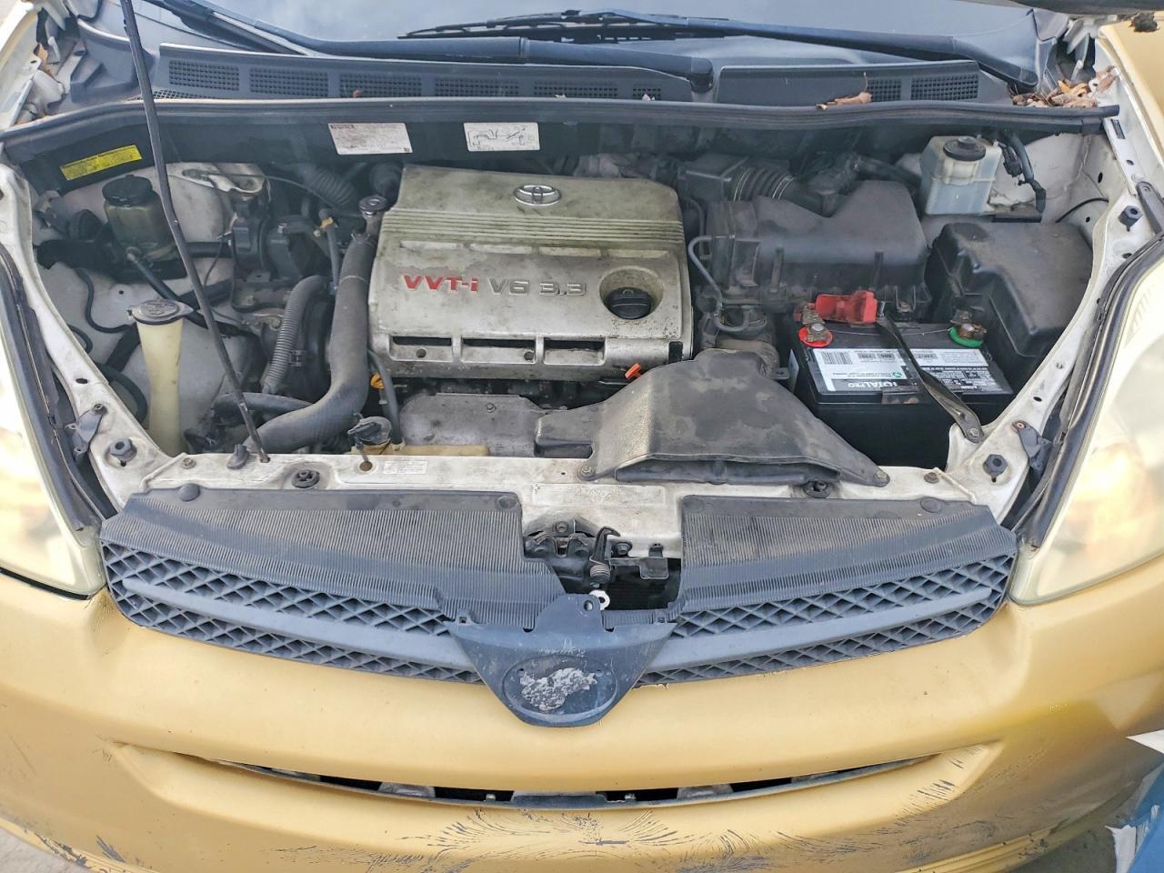 2005 TOYOTA SIENNA