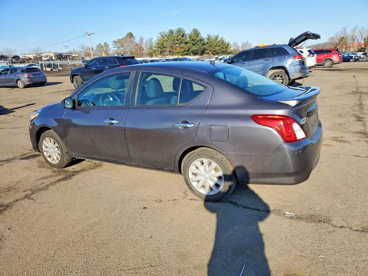 2015 NISSAN VERSA