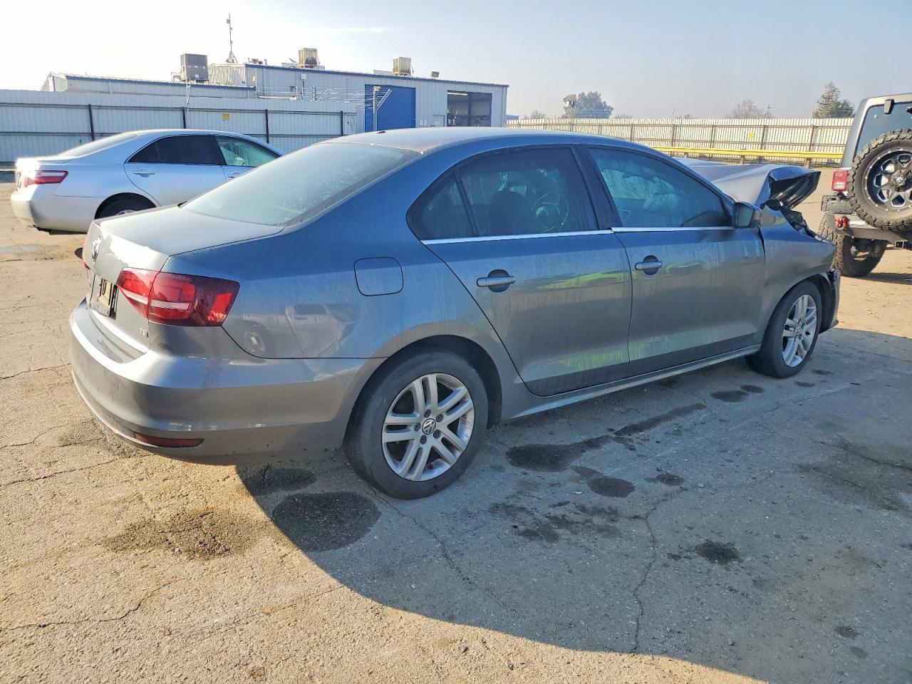 2017 VOLKSWAGEN JETTA