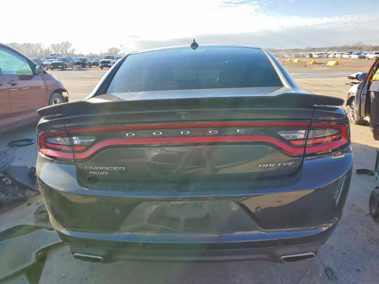 2016 DODGE CHARGER