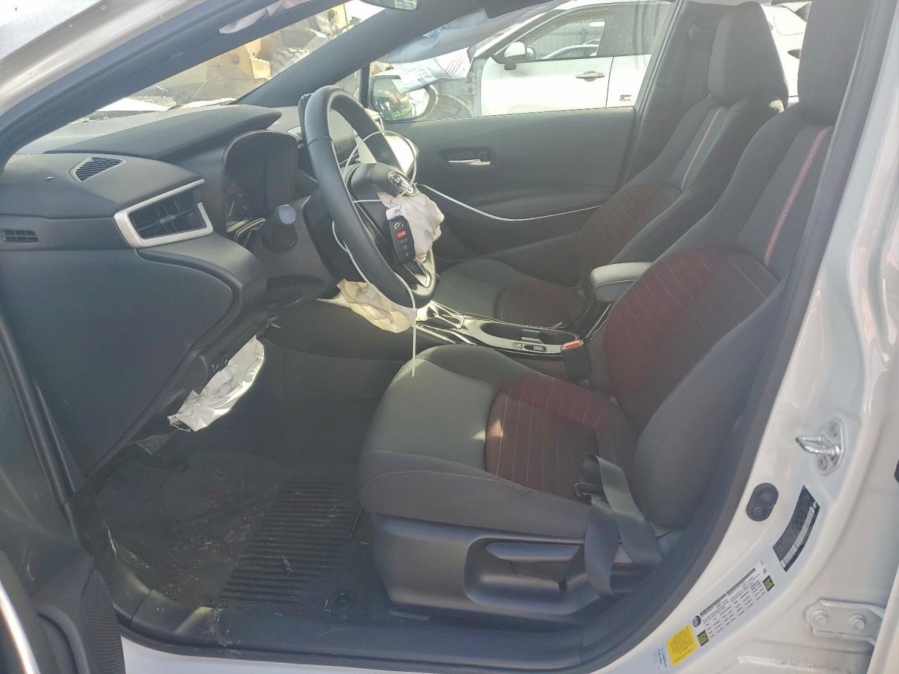 2025 TOYOTA COROLLA